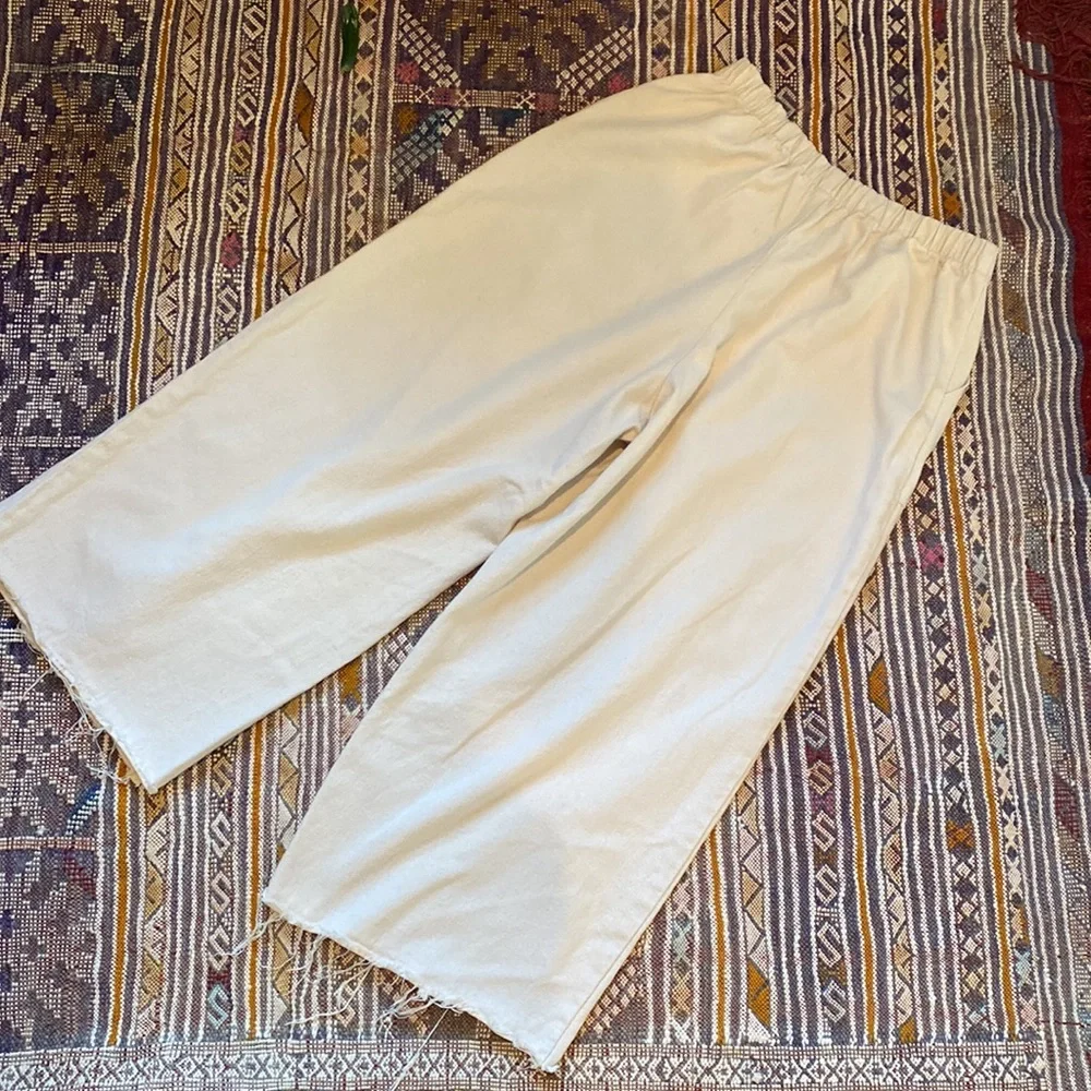 Hack With Design Cropped Pants - Picture 3 of 6